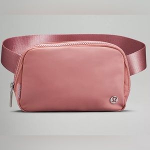 Lululemon Everywhere Belt Bag 1L Pastel pink NWT